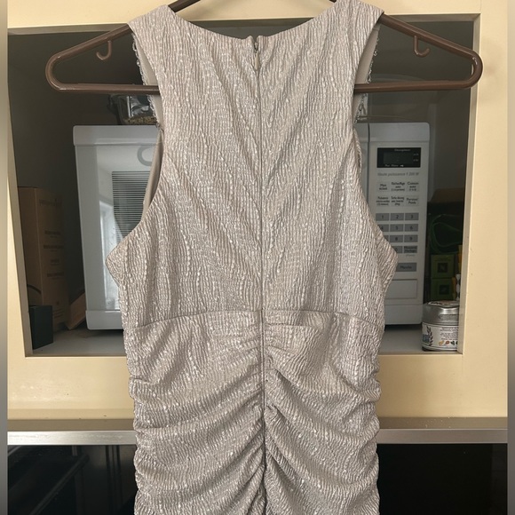 Pearl silver/white gown size 4-6 - Picture 6 of 10